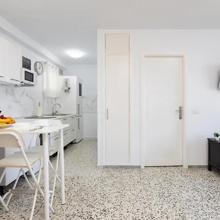 Apartment Home2book Bright Sea Views, Bajamar