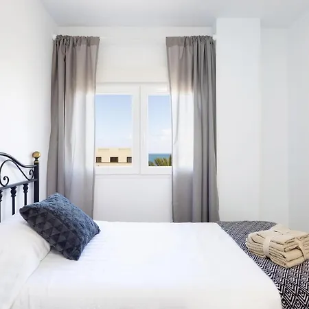 Home2book Bright Sea Views, Bajamar